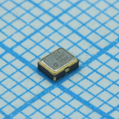 YSO690PR 4MHZ 3.3V 20PPM